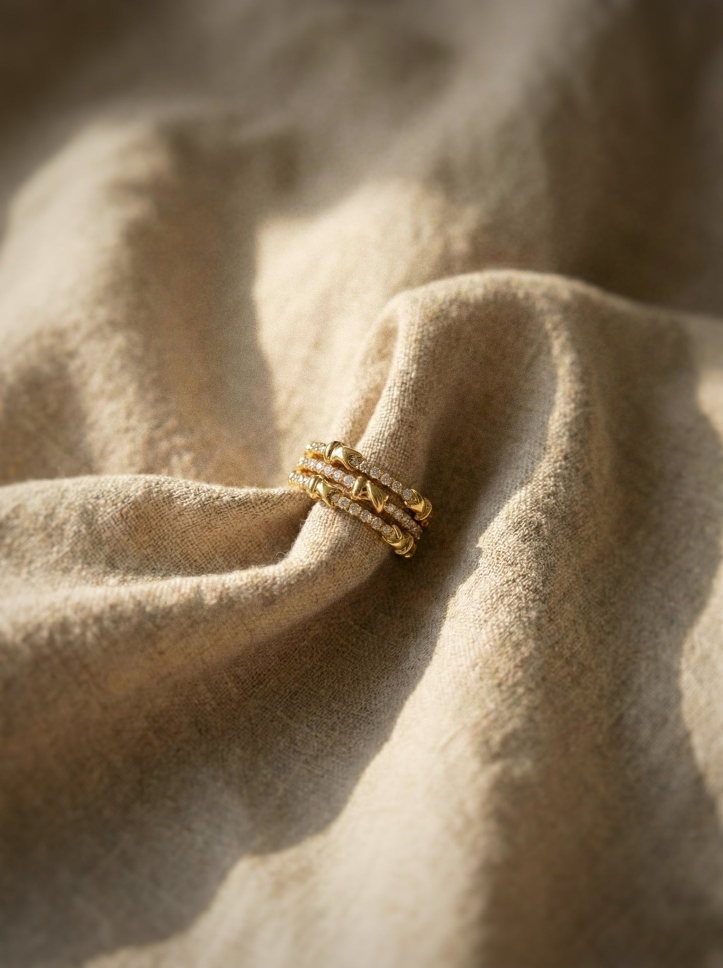 Gilded Links Ring