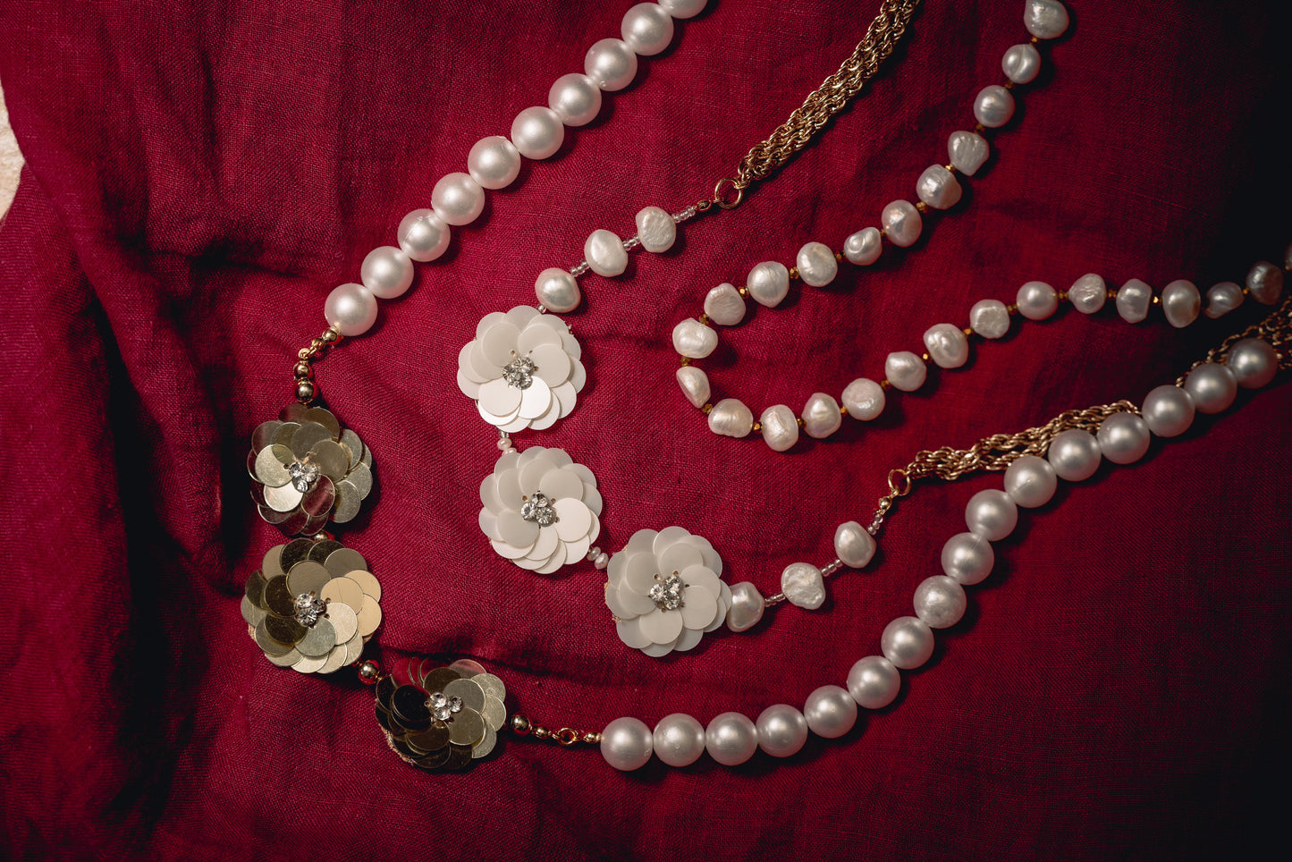 Pearl Blossom Necklaces Set