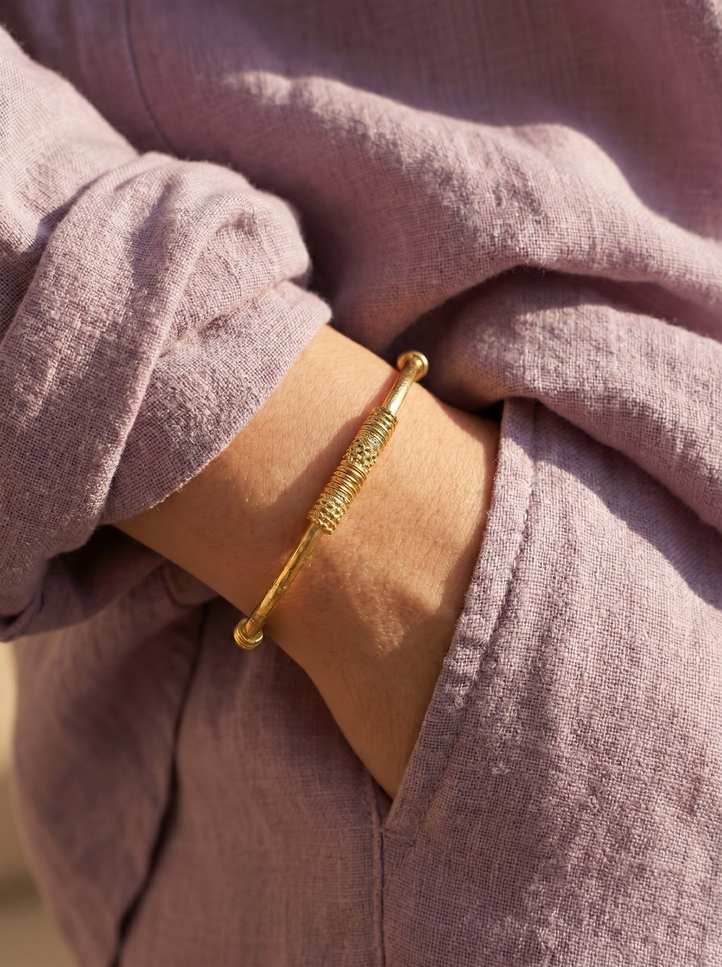 Echo Pulse Bangle