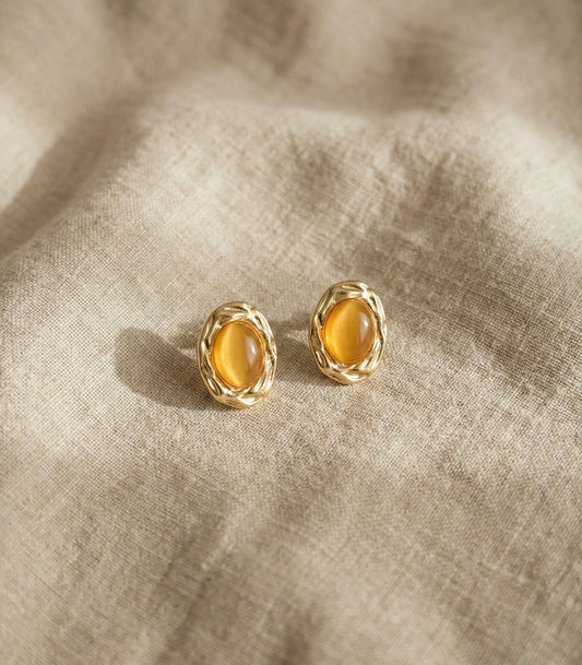 Honeylight Studs