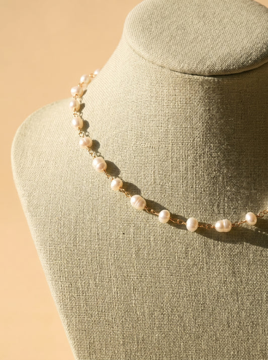 Vanilla Pearl Choker