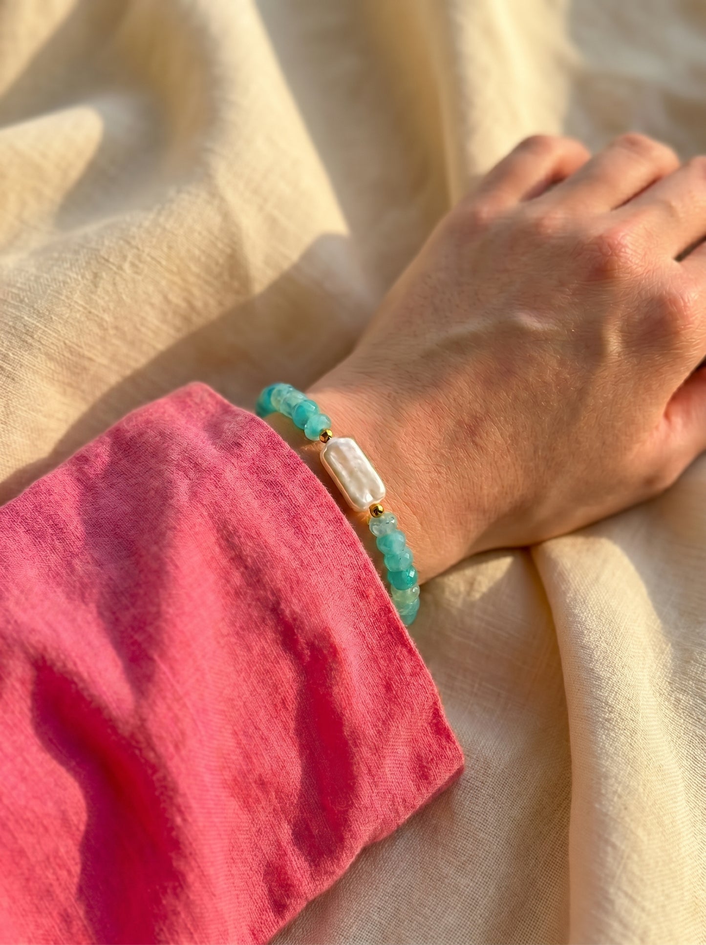 Aqua Pearl Agate Bracelet
