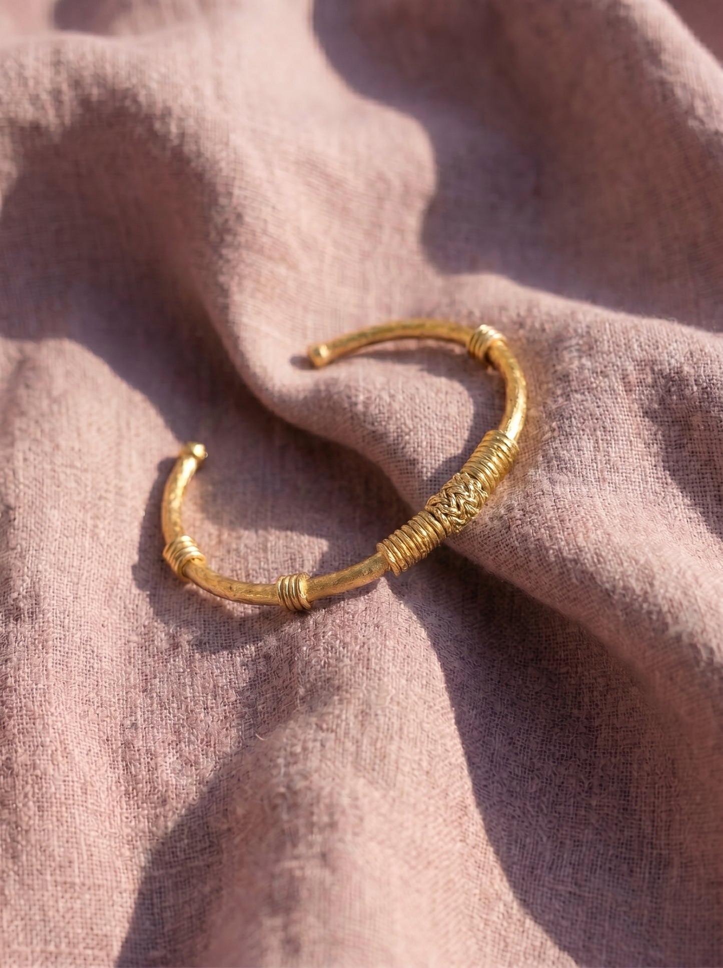 Echo Pulse Bangle
