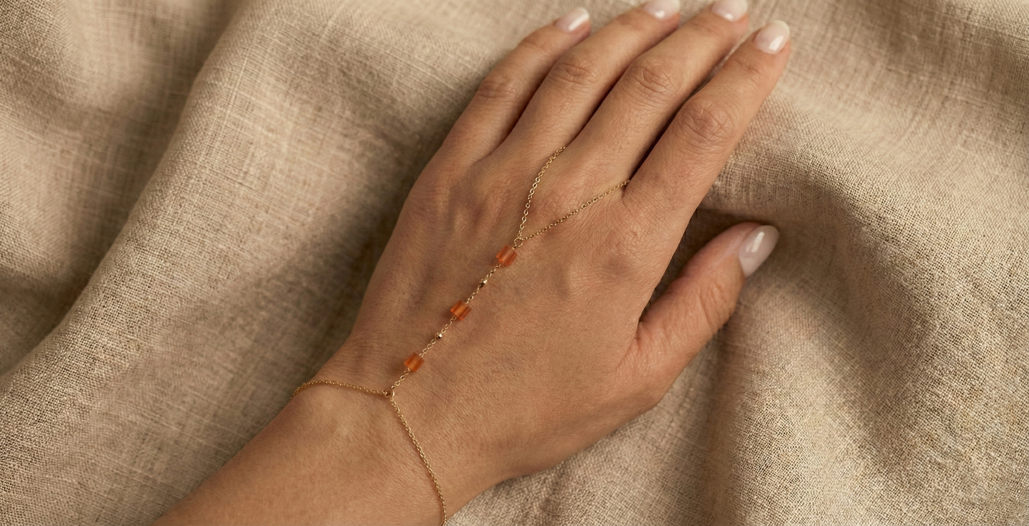 Sunset Line Hand Chain